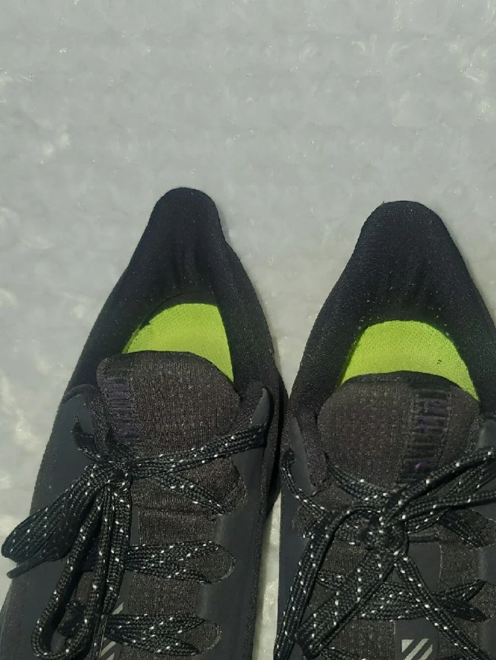 Nike Men's Black and Neon Green Running Shoe (US 8.5)